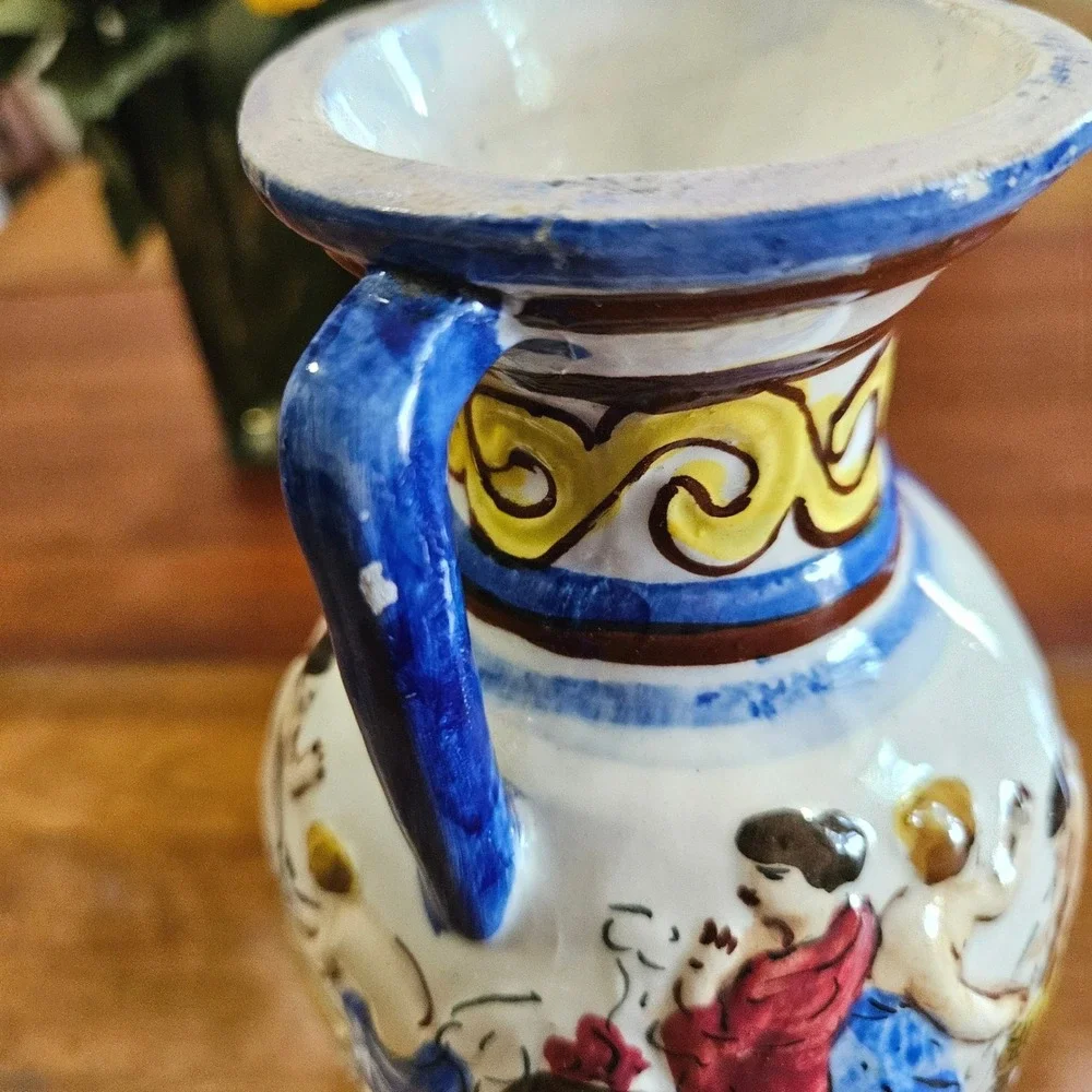 Vtg Italian Majolica Hand Painted Double Handle Urn Vase Mythological Scene